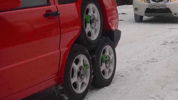 ఎప్పుడైనా ఇలాంటి 8 చక్రాల ఫియట్ యునో చూసారా ?