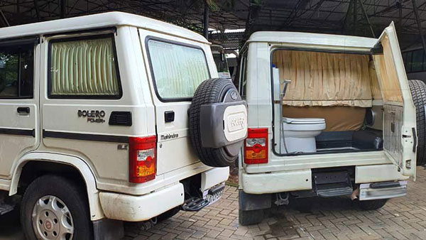 కరోనా ఎఫెక్ట్ : కారులోనే పోర్టబుల్ టాయిలెట్