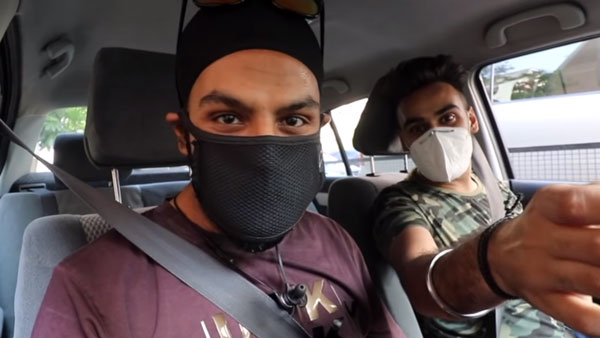 లాక్‌డౌన్‌లో తండ్రికి కారు గిఫ్ట్ గా ఇచ్చిన కొడుకు [వీడియో]