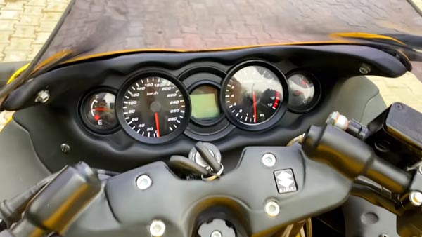 సుజుకి హయబుసాగా మారిన బజాజ్ పల్సర్