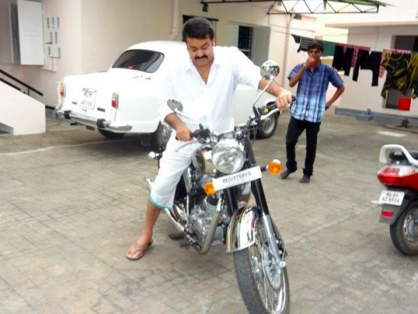 బాలీవుడ్ నుండి హాలీవుడ్ వరకు చాలామంది ఇష్టపడే బైక్ ఇదే