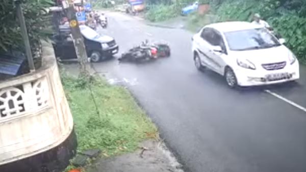 భారతీయ రోడ్లపై ఎప్పుడు ఏ ప్రమాదం జరుగుతుందో ; ఈ వీడియో చూడండి