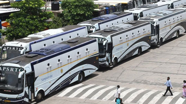 తక్కువ టైంలో ఎక్కువ టెస్టింగ్స్ చేయడానికి కొత్త మొబైల్ టెస్టింగ్ బస్సులు