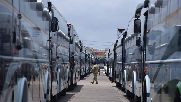 తక్కువ టైంలో ఎక్కువ టెస్టింగ్స్ చేయడానికి కొత్త మొబైల్ టెస్టింగ్ బస్సులు