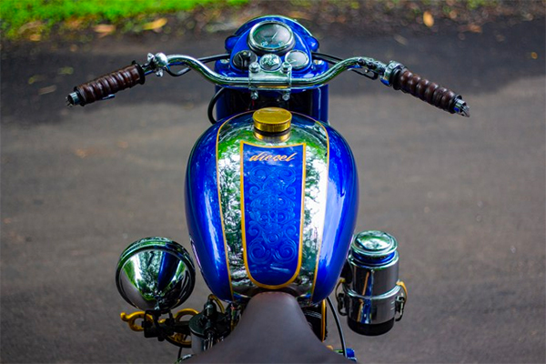 మీరు ఎప్పుడూ చూడని కొత్త మోడిఫైడ్ డీజిల్ రాయల్ ఎన్ఫీల్డ్ బుల్లెట్