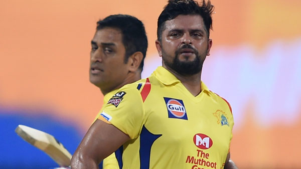 లాక్‌డౌన్‌లో కారు కడిగిన ఇండియన్ క్రికెటర్ సురేష్ రైనా [వీడియో]