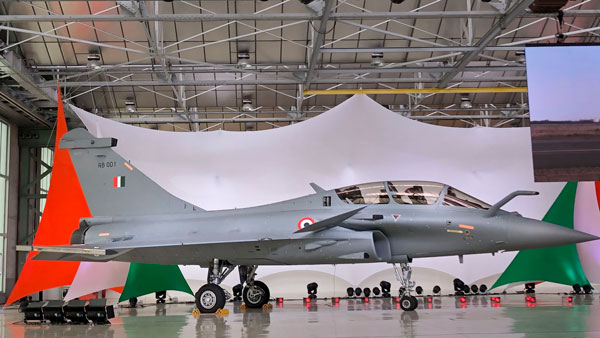 భారత అమ్ములపొదలో చేరిన మరో బ్రహ్మాస్త్రం రాఫెల్ ఫైటర్ జెట్స్