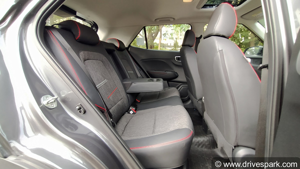 హ్యుందాయ్ వెన్యూ ఐఎమ్‌టి స్పోర్ట్ ట్రిమ్ వేరియంట్ ఫస్ట్ డ్రైవ్ రివ్యూ