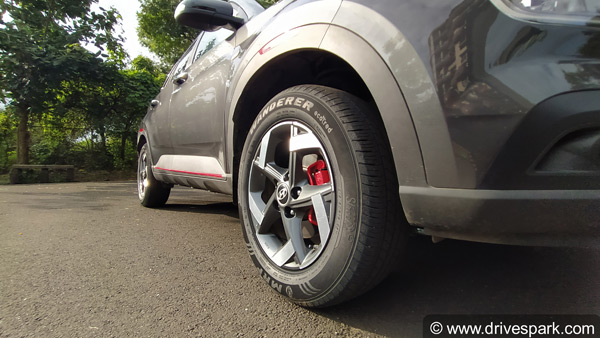 హ్యుందాయ్ వెన్యూ ఐఎమ్‌టి స్పోర్ట్ ట్రిమ్ వేరియంట్ ఫస్ట్ డ్రైవ్ రివ్యూ