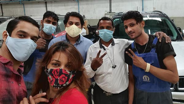 కారులో భార్య ఉంగరం పోయింది.. భర్త దాన్ని ఎలా కనిపెట్టించాడో తెలుసా ?