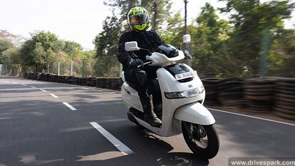 టీవీఎస్ ఐక్యూబ్‌ని ఓవర్‌టేక్ చేసిన బజాజ్ చేతక్ ఎలక్ట్రిక్ స్కూటర్