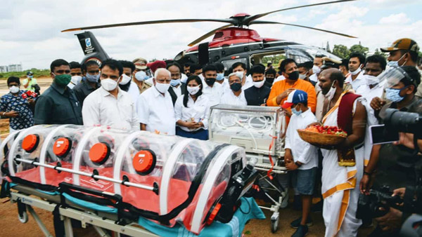 కరోనా రోగులకోసం ఇంటిగ్రేటెడ్ ఎయిర్ అంబులెన్స్ సర్వీస్.. ఎలా ఉందో చూసారా !