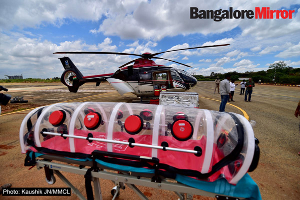 కరోనా రోగులకోసం ఇంటిగ్రేటెడ్ ఎయిర్ అంబులెన్స్ సర్వీస్.. ఎలా ఉందో చూసారా !