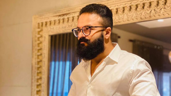 మినీ క్లబ్‌మన్ స్పెషల్ ఎడిషన్ కారు కొన్న మలయాళ సినిమా యాక్టర్, ఎవరో తెలుసా ?