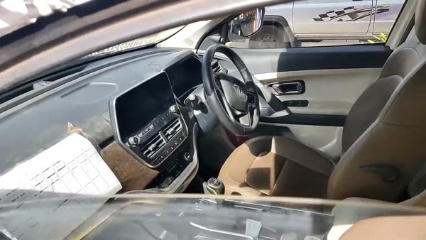 టాటా గ్రావిటాస్ ఇంటీరియర్స్ లీక్; కొత్త వివరాలు వెల్లడి; లాంచ్ ఎప్పుడంటే?