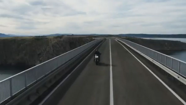 భారత్‌లో ట్రైయంప్ రాకెట్ 3జిటి విడుదల; ధర వింటే షాక్!