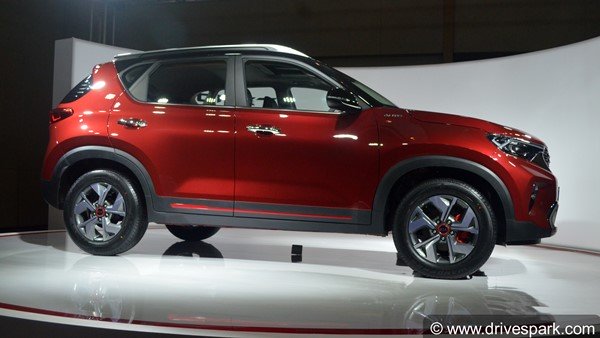 షోరూమ్‌కి చేరుకున్న కియా సోనెట్ టెస్ట్ డ్రైవ్ మోడల్.. చూసారా !