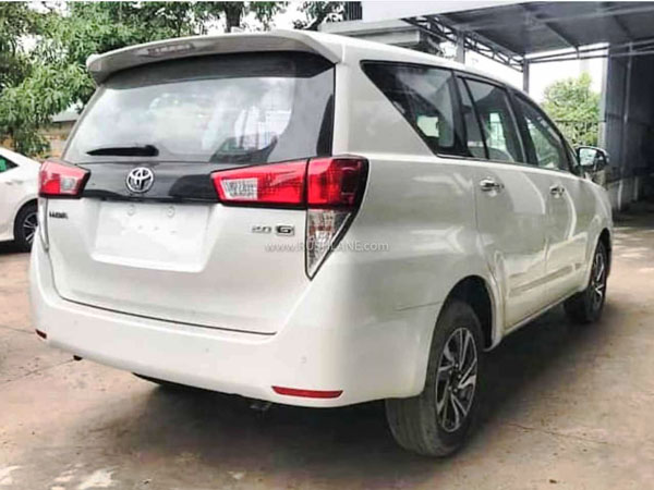 కొత్త 2021 టొయోటా ఇన్నోవా క్రిస్టా బ్రోచర్ లీక్; అదిరిపోయే ఫీచర్లు..