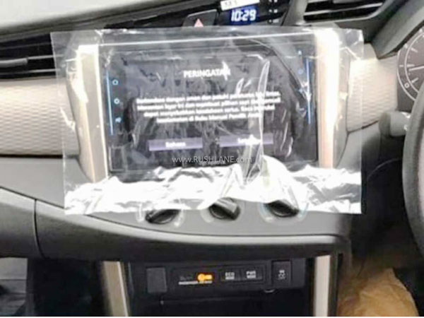 కొత్త 2021 టొయోటా ఇన్నోవా క్రిస్టా బ్రోచర్ లీక్; అదిరిపోయే ఫీచర్లు..