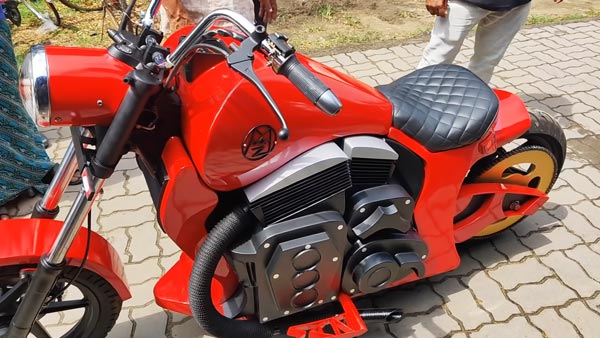 సైకిల్ రిపేర్ షాప్ ఓనర్ తయారుచేసిన ఎలక్ట్రిక్ బైక్.. ఎలా ఉందో చూసారా ?