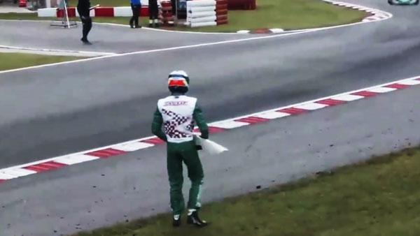 యంగ్ కార్ట్ రేసర్‌పై జీవితకాల నిషేధం.. ఎందుకో తెలుసా ?