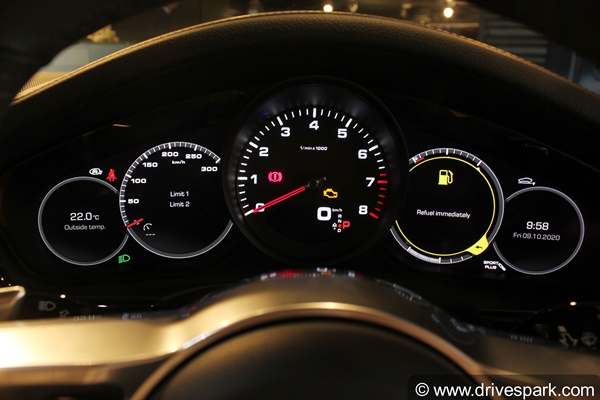 పోర్స్చే పనామెరా 4 10 ఇయర్ ఎడిషన్ ఫస్ట్ లుక్ రివ్యూ