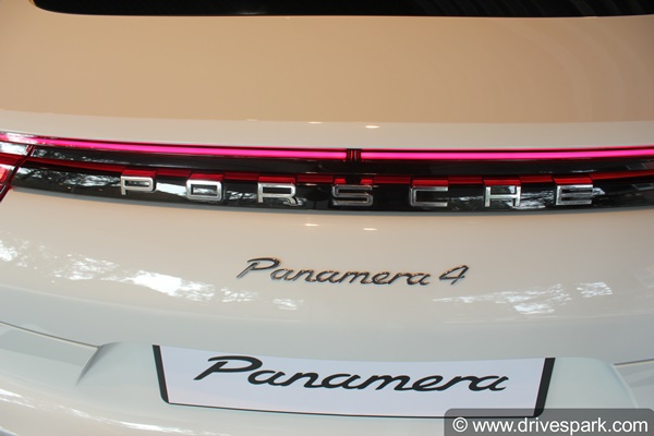 పోర్స్చే పనామెరా 4 10 ఇయర్ ఎడిషన్ ఫస్ట్ లుక్ రివ్యూ