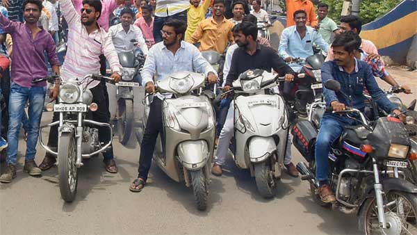 కర్ణాటకలో కొత్త హెల్మెట్ రూల్.. అదేంటో తెలుసా ?