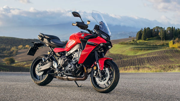 యమహా ట్రేసర్ 9, ట్రేసర్ 9 జిటి స్పోర్ట్స్ టూరర్ మోటార్‌సైకిళ్ల ఆవిష్కరణ