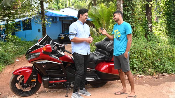 లగ్జరీ బైక్ కొన్న సాధారణ యువకుడు.. ఇంతకీ ఎలా కొన్నాడో తెలుసా?