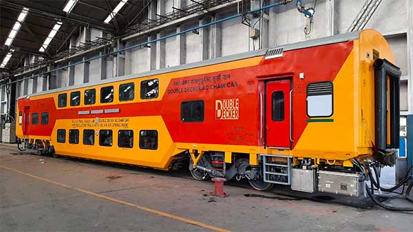 పట్టాలెక్కనున్న కొత్త డబుల్ డెక్కర్ ట్రైన్స్ ; ఎప్పుడో తెలుసా ?