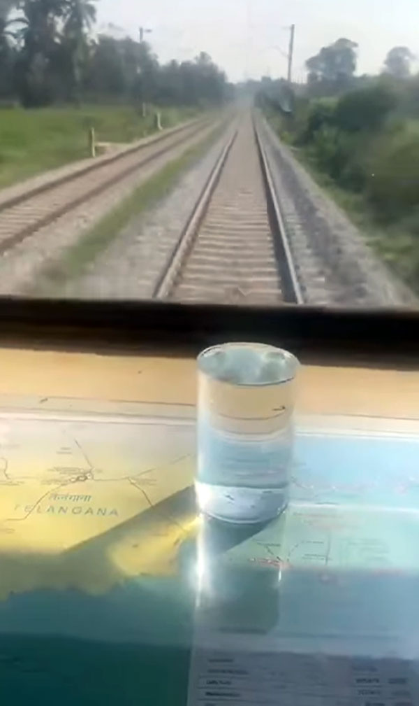 ఇండియన్ రైల్వే విడుదల చేసిన వీడియో.. ఇది చూస్తే మీరు తప్పకుండా ట్రైన్‌లోనే వెళ్తారు 