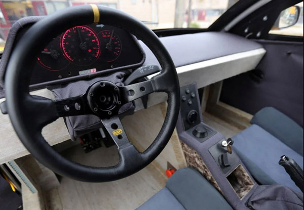 వ్యర్థ పదార్థాలతో స్టూడెంట్స్ చేసిన అద్భుత సృష్టి.. చూసారా..!