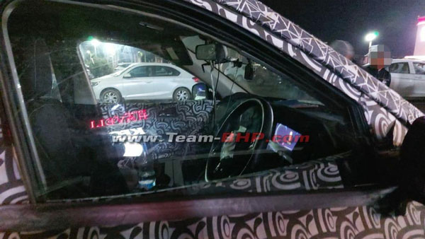 2021 మహీంద్రా ఎక్స్‌యూవీ500 స్పై చిత్రాలు; కొత్త వివరాలు