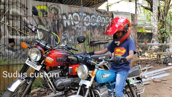 కేరళ యువకుడు తయారుచేసిన యమహా RX 100 మినీ మోడల్.. మీరు చూసారా..!