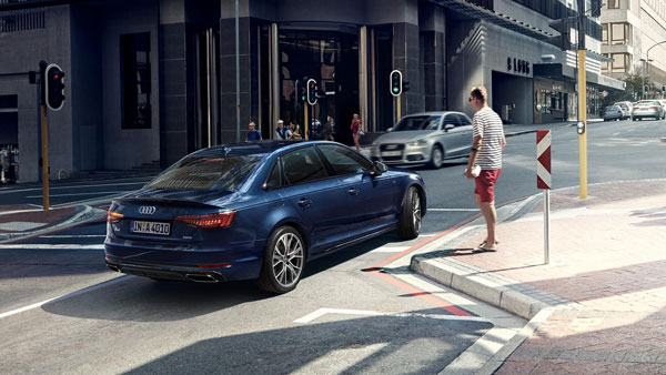 భారత్‌లో కొత్త ఆడి ఏ4 బుకింగ్స్ ప్రారంభం; అఫీషియల్ లాంచ్ ఎప్పుడంటే..