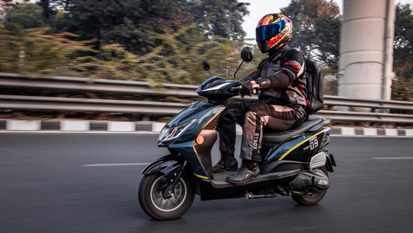 భారత్‌లో విడుదలైన స్మార్ట్ ఫీచర్స్ ఈవీ స్కూటర్స్ ; ధర & ఇతర వివరాలు