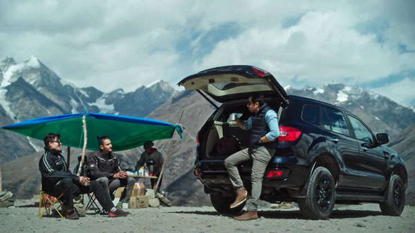 ఎండీవర్‌లో అనేక ఫీచర్లను తొలగించిన ఫోర్డ్; కారణం ఏంటంటే..