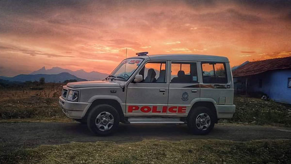 ఈ రూల్స్ సాధరణ వాహనాలకు మాత్రమే కాదు పోలీస్ వాహనాలకు కూడా వర్తిస్తాయి.. ఆ రూల్స్ ఏవో మీరూ చూడండి 