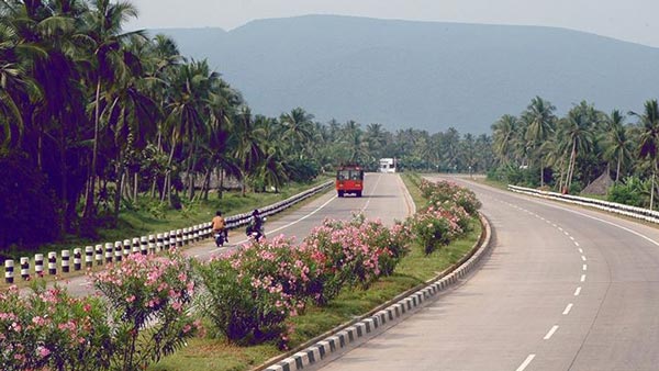 గ్రీన్ హైవే కారిడార్ ప్రాజెక్ట్‌కి కేంద్రం గ్రీన్ సిగ్నెల్.. దీనికి అయ్యే ఖర్చు ఎంతంటే?