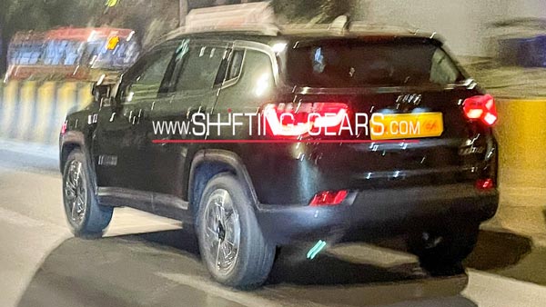 విడుదలకు ముందే జీప్ కంపాస్ ఫొటోలు లీక్; కొత్త గ్రీన్ కలర్ పెయింట్ స్కీమ్