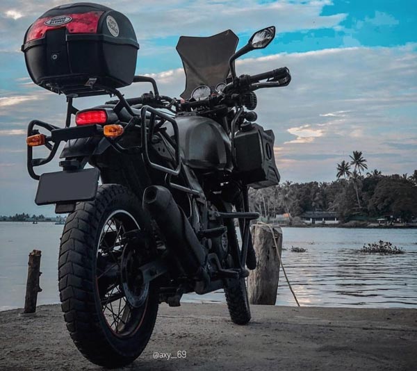 మాడిఫైడ్ రాయల్ ఎన్‌ఫీల్డ్ హిమాలయన్ బైక్.. ఇప్పుడు మరింత సూపర్ స్టైల్ గురూ! 