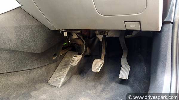 టాటా అల్ట్రోజ్ డీజిల్ వేరియంట్ రివ్యూ.. వచ్చేసింది.. చూసారా !