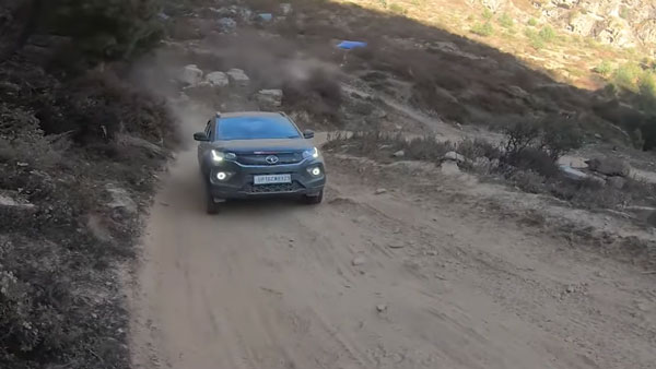 హిమాలయాల్లో కూడా తన సత్తా చాటుకున్న టాటా నెక్సాన్ [వీడియో]
