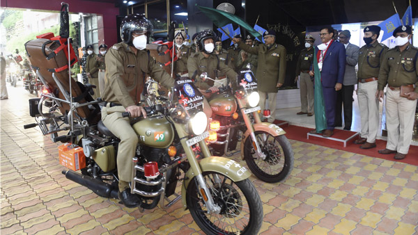 సైనికుల కోసం బుల్లెట్ బైక్‌లనే మొబైల్ అంబులెన్స్‌లుగా మార్చేశారు..