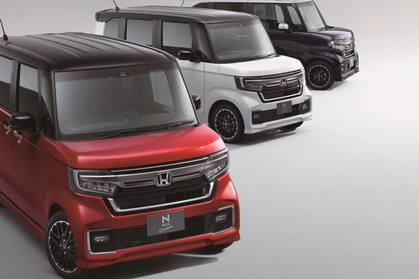 హోండా కార్ మాస్క్.. కార్ మాస్క్ ఏంటనుకుంటున్నారా.. నిజమేనండి 