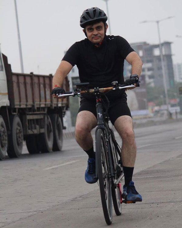 వెదురుతో చేసిన ఈ-సైకిల్.. వెరీ కాస్ట్లీ గురూ..!