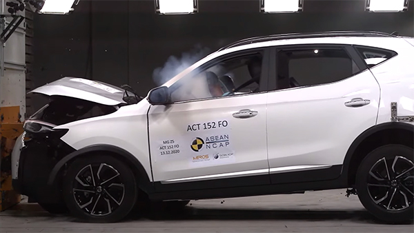 క్రాష్ టెస్ట్‌లో 5 స్టార్ రేటింగ్ సొంతం చేసుకున్న ఎంజి జెడ్‌ఎస్ పెట్రోల్ : పూర్తి వివరాలు