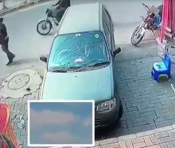 రిమోట్ ద్వారా కార్ లాక్ చేస్తున్నారా.. టేక్ కేర్.. ఎందుకంటే వీడియో చూడండి?