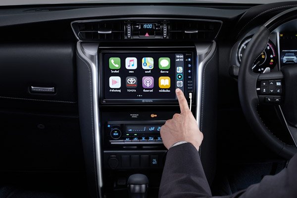 ఫార్చ్యూనర్ ఫేస్ లిఫ్ట్ & లెజెండర్ వేరియంట్ టీజర్స్ రిలీజ్ చేసిన టయోటా.. లాంచ్ ఎప్పుడంటే?